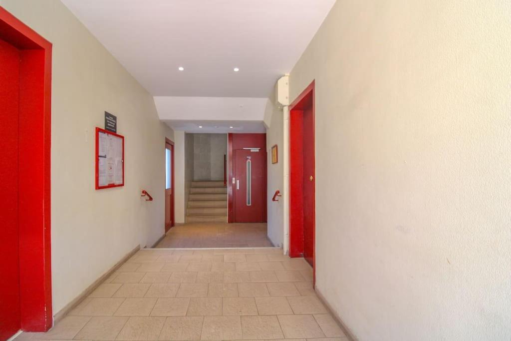 Appartement Le Republique By Apirent #balcon #climatisation #parking Cannes